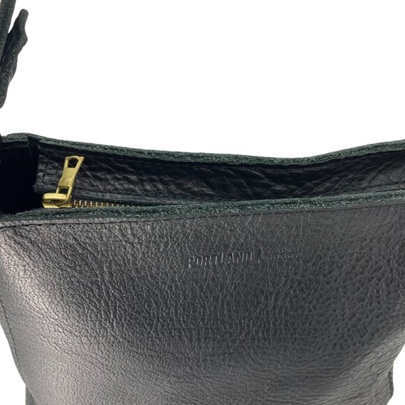 Portland Leather Goods Black Pebbled Leather Triangle Shoulder Bag - Picture 4 of 15